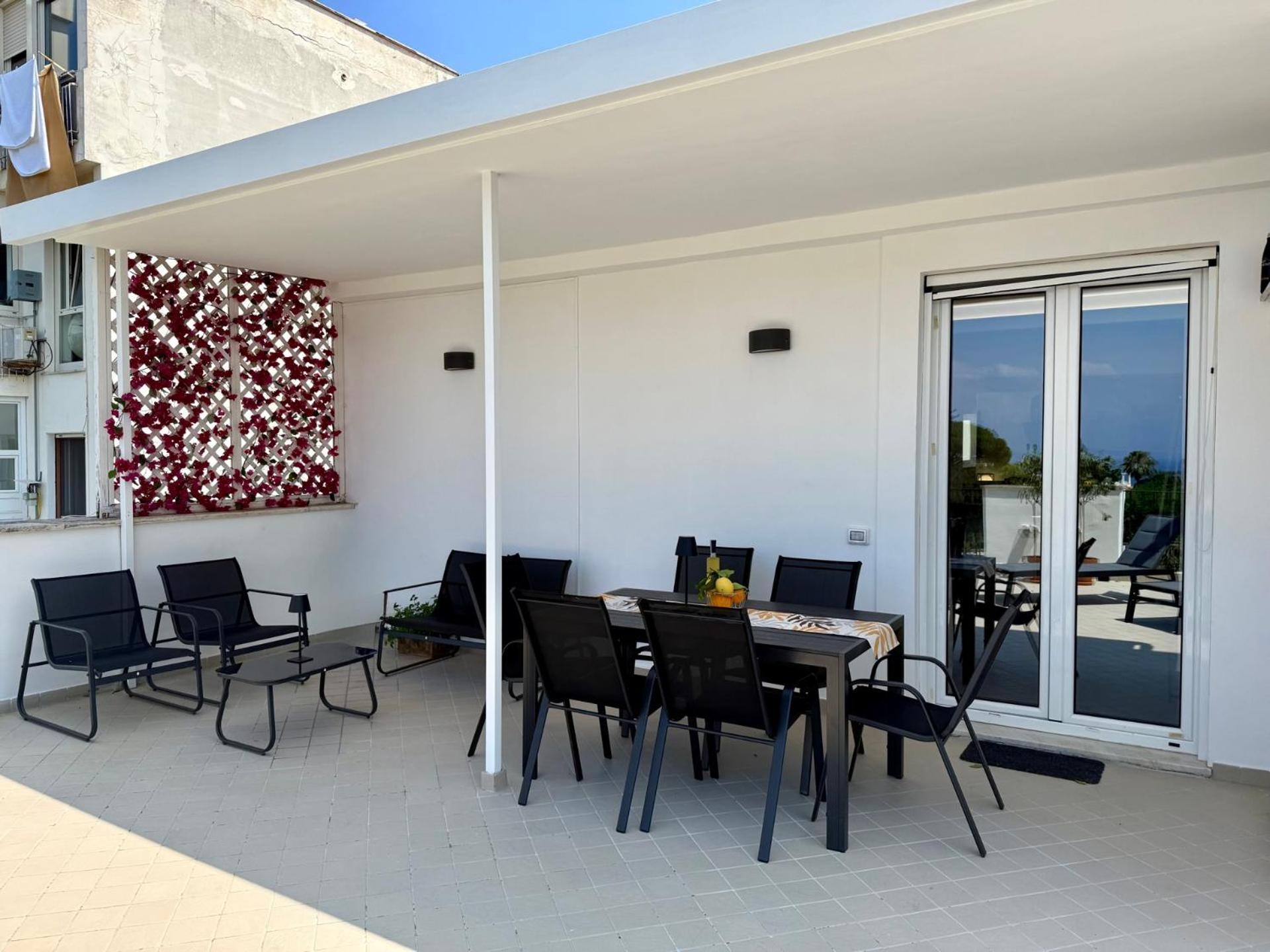 Apartment Yourhome - Domus Rubina *